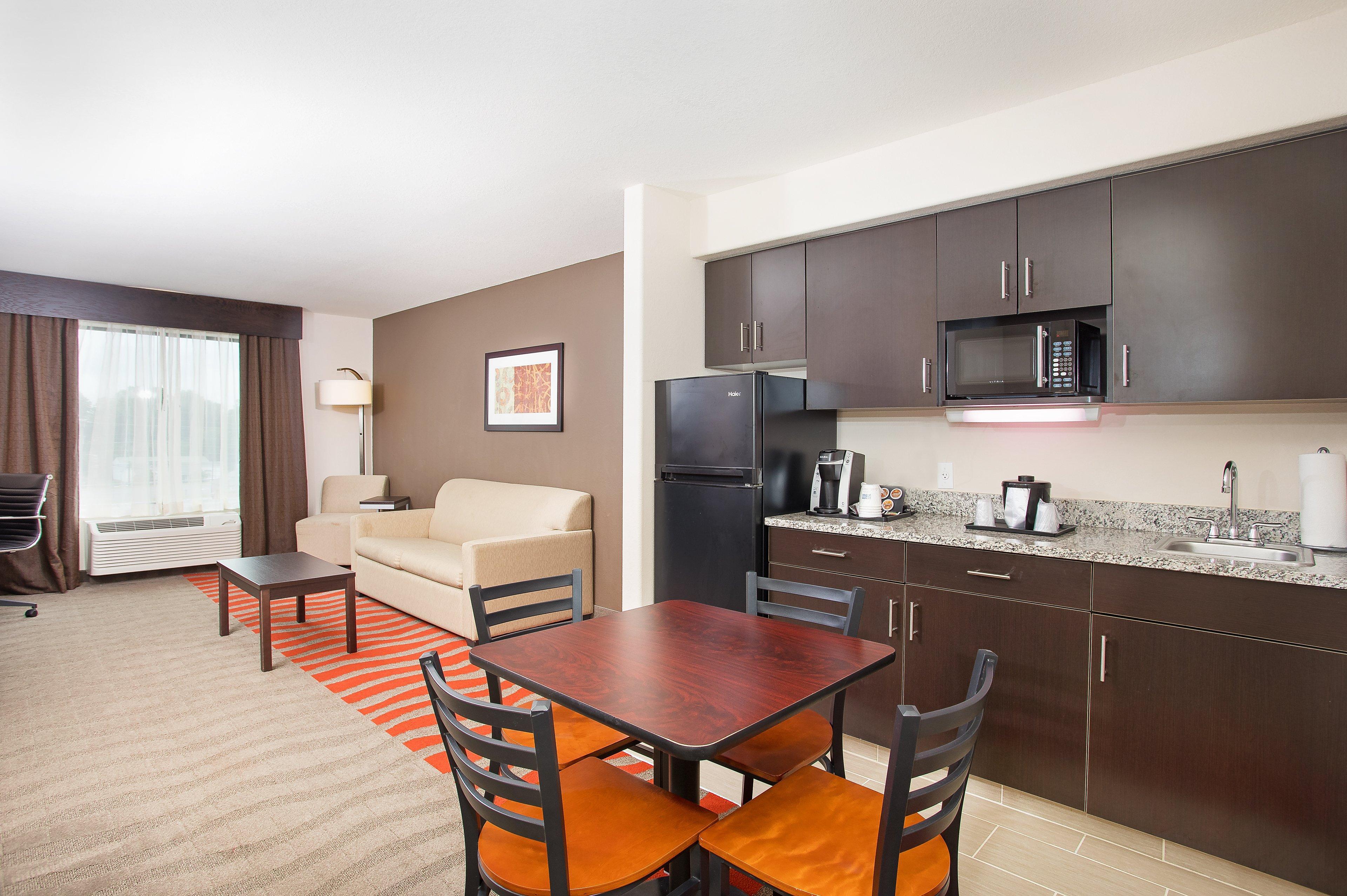 Holiday Inn Express Hotel & Suites Glasgow By Ihg Екстериор снимка