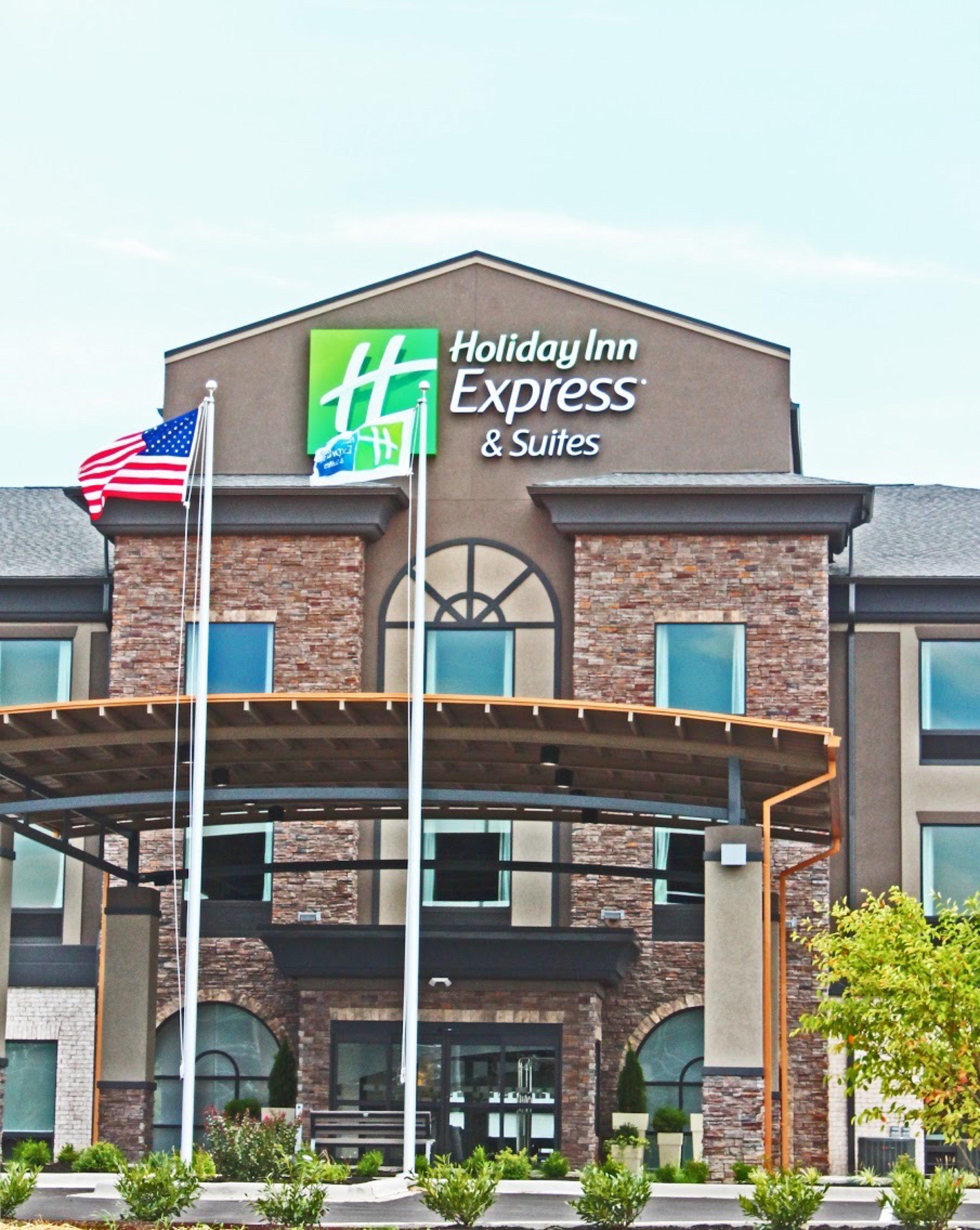 Holiday Inn Express Hotel & Suites Glasgow By Ihg Екстериор снимка