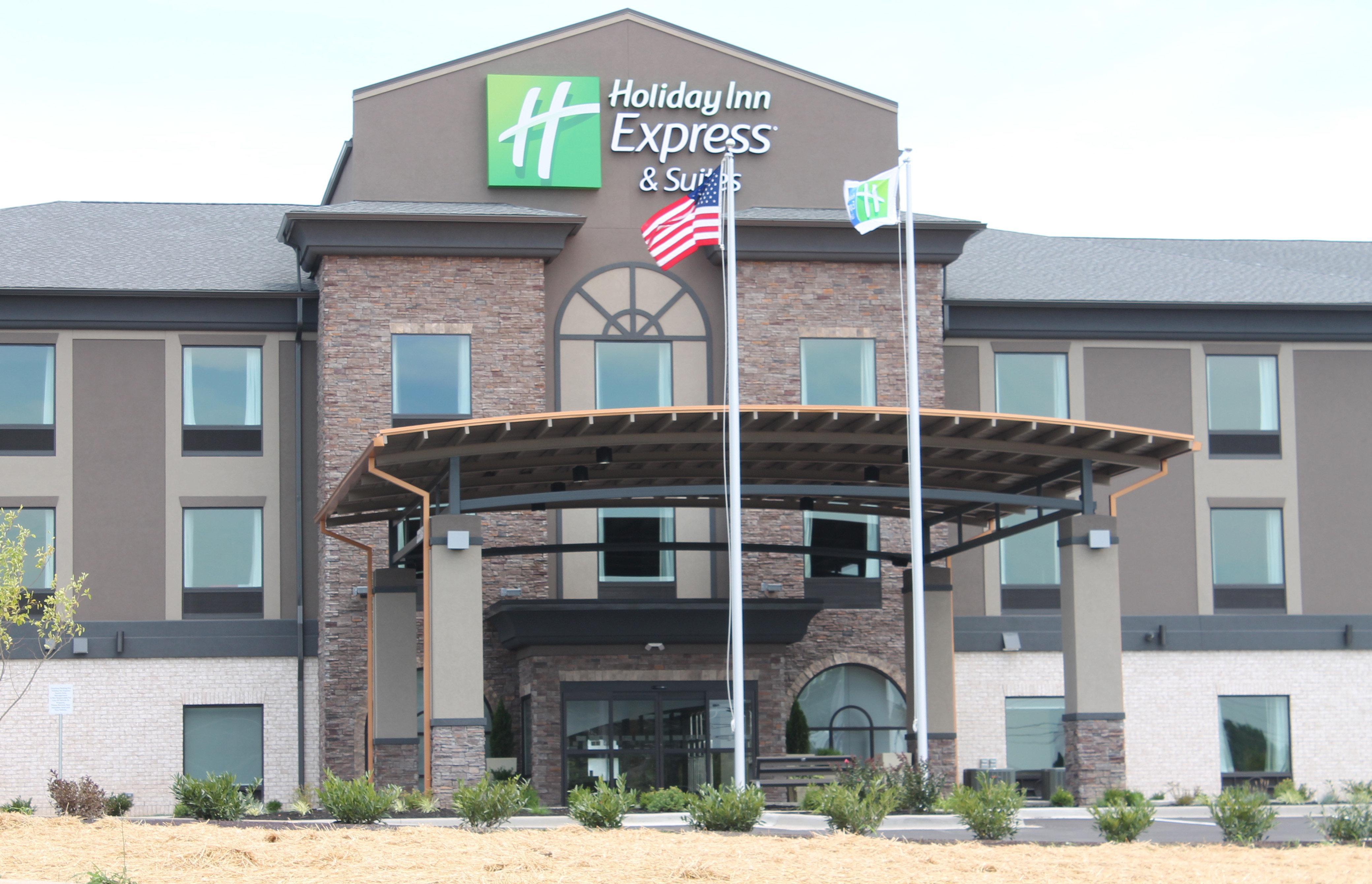 Holiday Inn Express Hotel & Suites Glasgow By Ihg Екстериор снимка