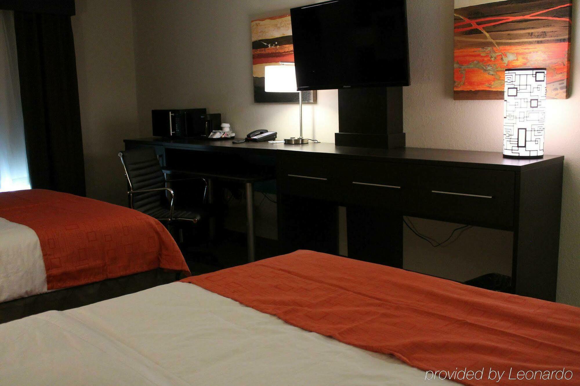 Holiday Inn Express Hotel & Suites Glasgow By Ihg Екстериор снимка